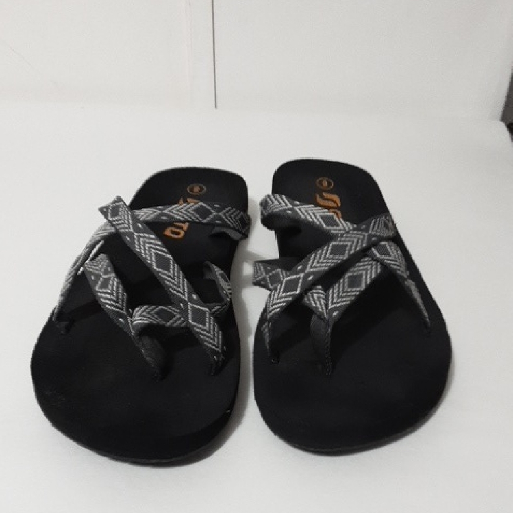 STQ Black and‎ Gray Sandals with Patterned Straps